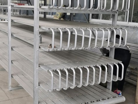 為阻止速凍擱架坍塌事故的發(fā)生應(yīng)怎樣做？